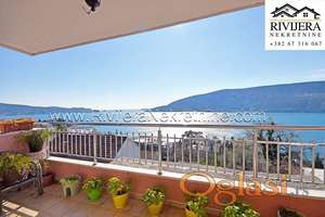 Dvosoban stan sa pogledom na more Herceg Novi